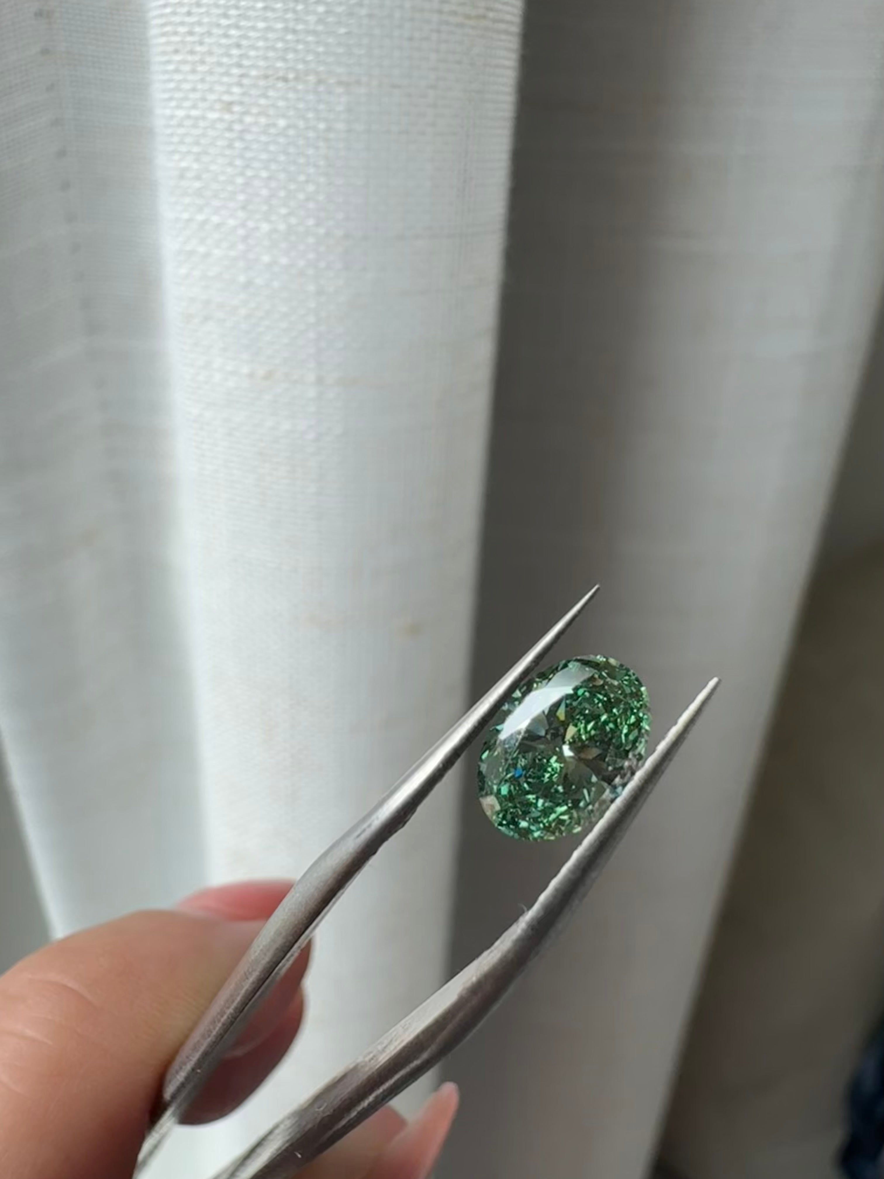 1.01 Lab Grown Oval diamond