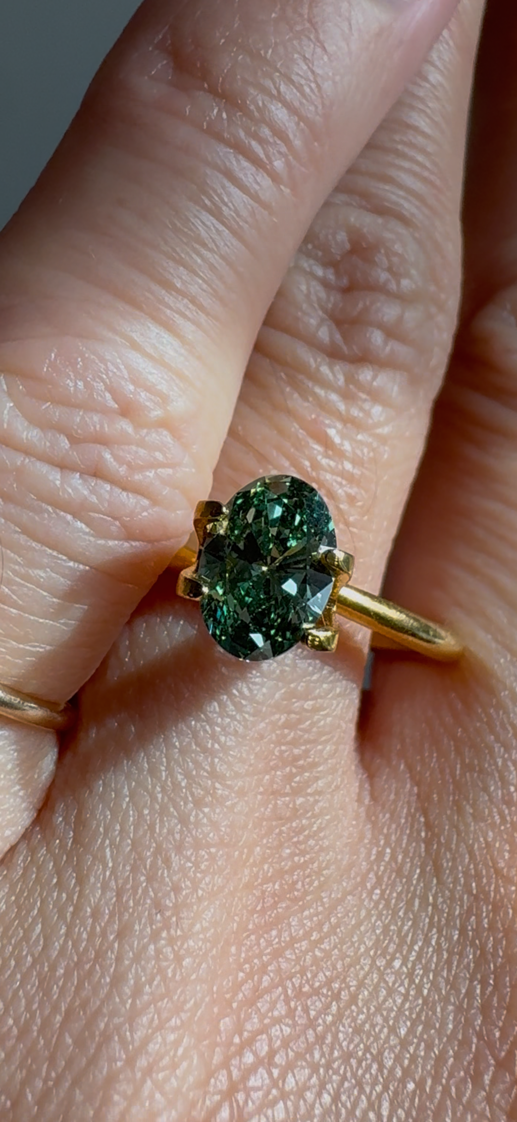 1.01 Lab Grown Oval diamond